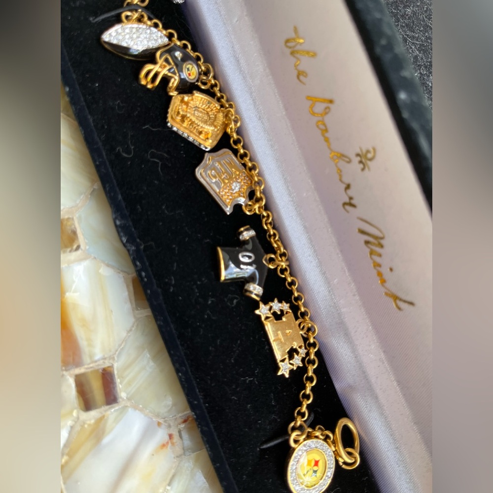 Pittsburgh Steelers Gold Charm Bracelet by Danbury Mint.